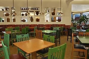 Disney's Hotel Santa Fe4