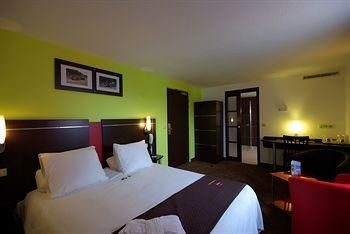 Comfort Hotel Enzo Vierzon1