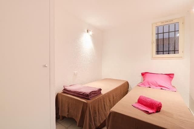 APARTMENT CAPACITY 4