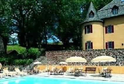 HOSTELLERIE DU CHATEAU DE SALLES HOSTELLERIE DU CHATEAU DE SALLES