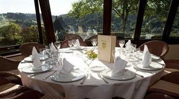 HOSTELLERIE DU CHATEAU DE SALLES3