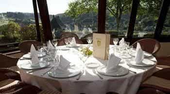 HOSTELLERIE DU CHATEAU DE SALLES HOSTELLERIE DU CHATEAU DE SALLES
