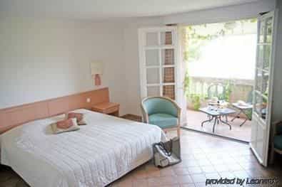RELAIS DU SILENCE LE Canoubie RELAIS DU SILENCE LE Canoubie