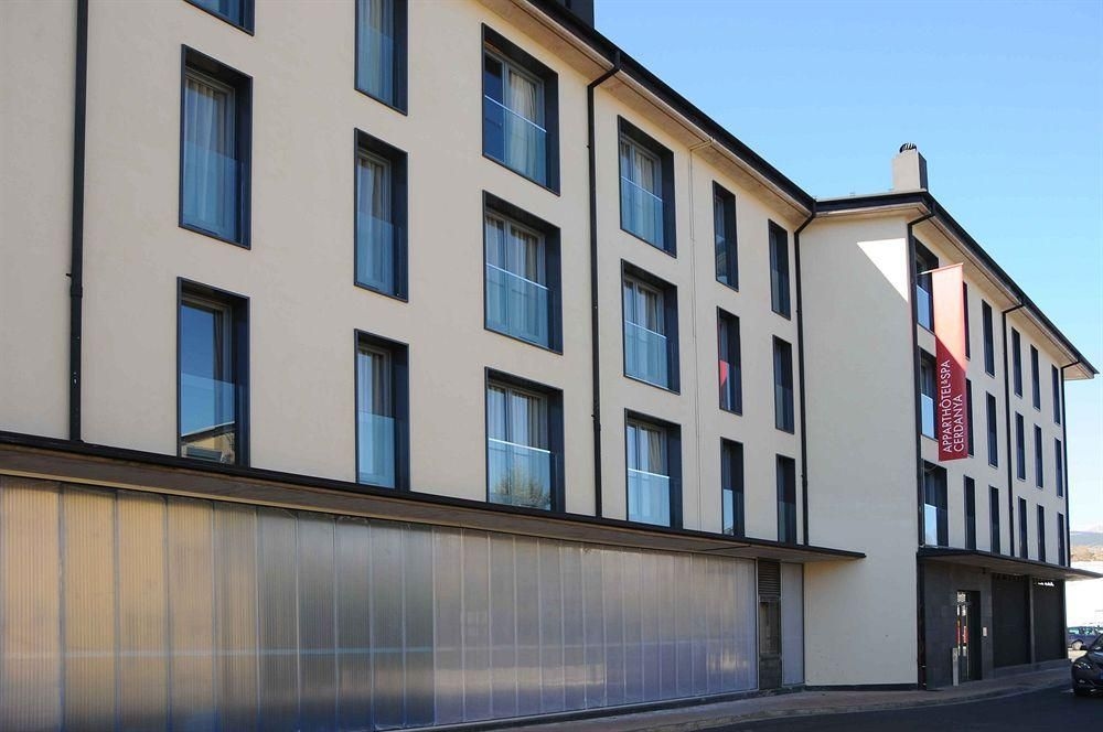 Apparthotel & Spa Cerdanya0