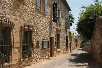 Hostellerie Le Castellas0