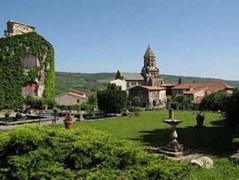 Chateau Royal de Saint-Saturni3