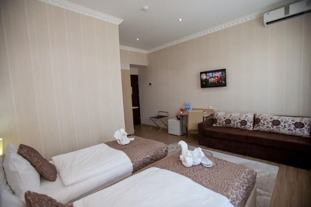 FAMILY ROOM STANDARD