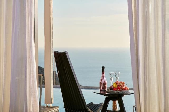 Double or Twin WITH PRIVATE POOL
