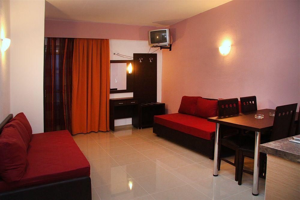 Agela Apartments3