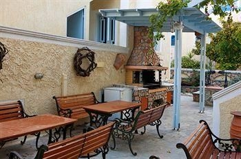 Sellada Apartments3