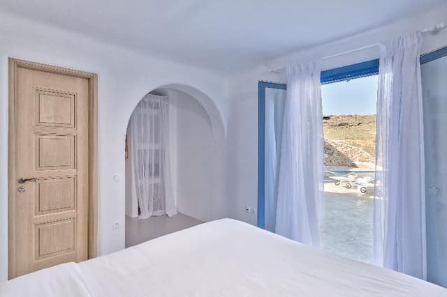 VILLA FOUR BEDROOMS WITH PRIVATE POOL