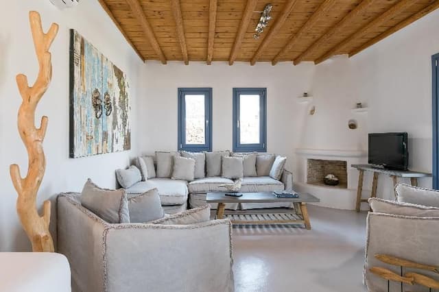 VILLA FOUR BEDROOMS WITH PRIVATE POOL
