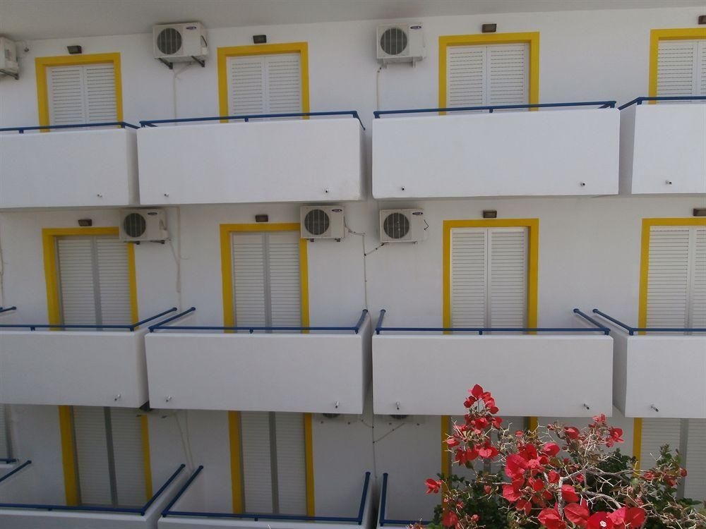Marina Studio Apartments4