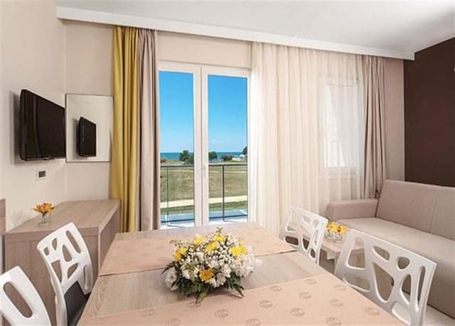 APARTMENT SUPERIOR CAPACITY 4