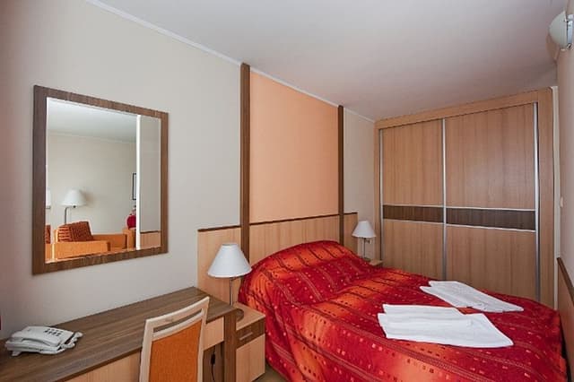 APARTMENT CAPACITY 1