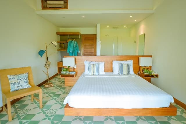 SUITE ONE BEDROOM