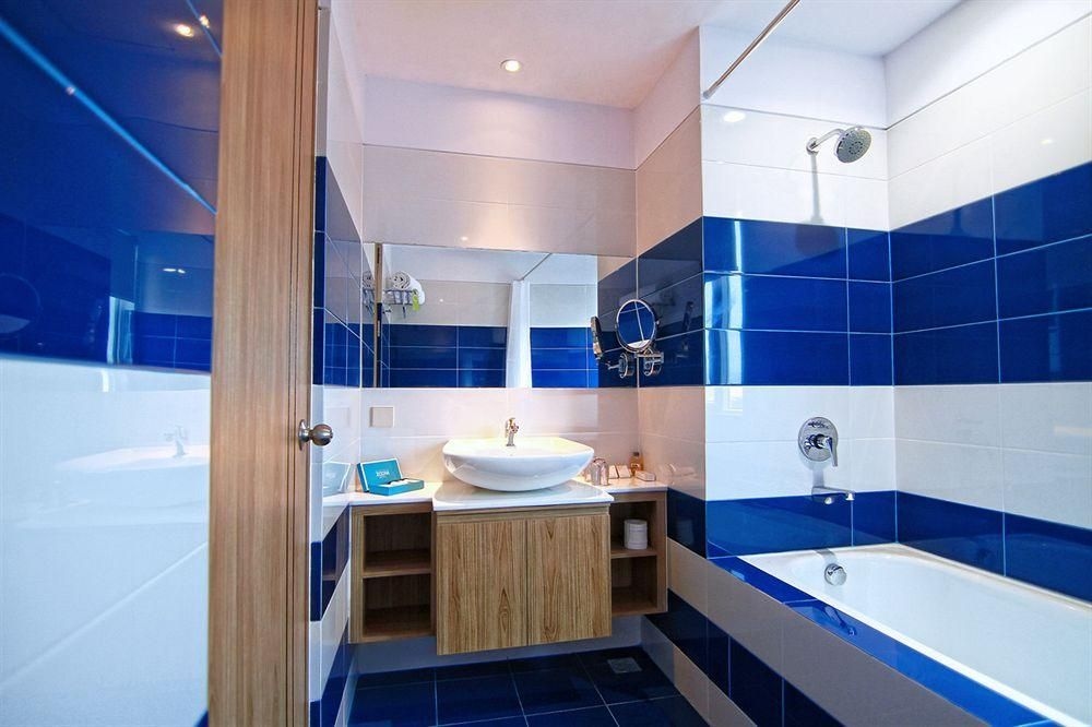 Zoom Smart Hotel2
