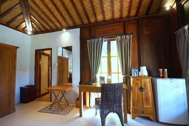 DOUBLE ONE BEDROOM
