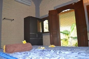 Dana Guesthouse Bali2