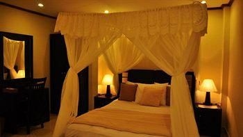Arya Amed Beach Resort1