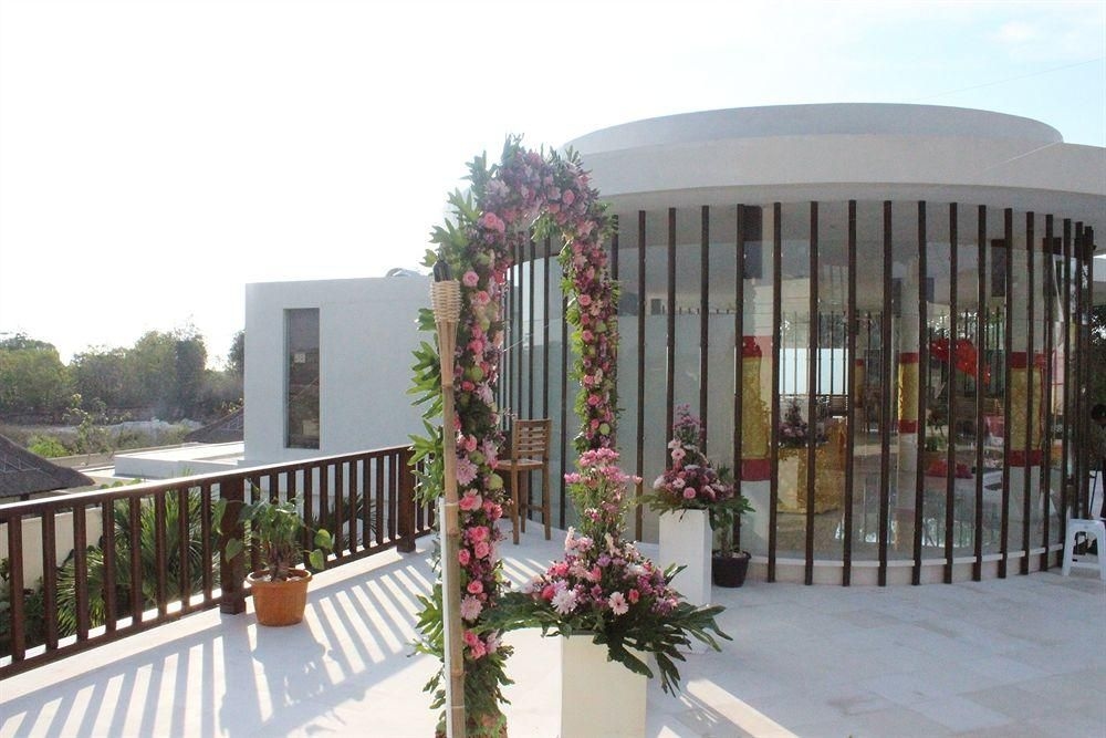 มหาคีรีวิลล่าแอนด์สปาดรีมแลนด์ (Mahagiri Villas & Spa Dreamland)0