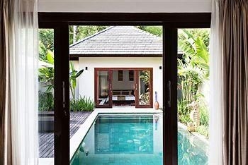 เคบัน วิลล่าส์ & รีสอร์ท (Kebun Villas & Resort)0