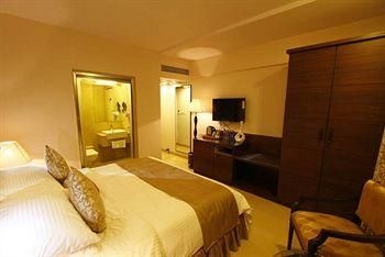 La Capitol Hotel0