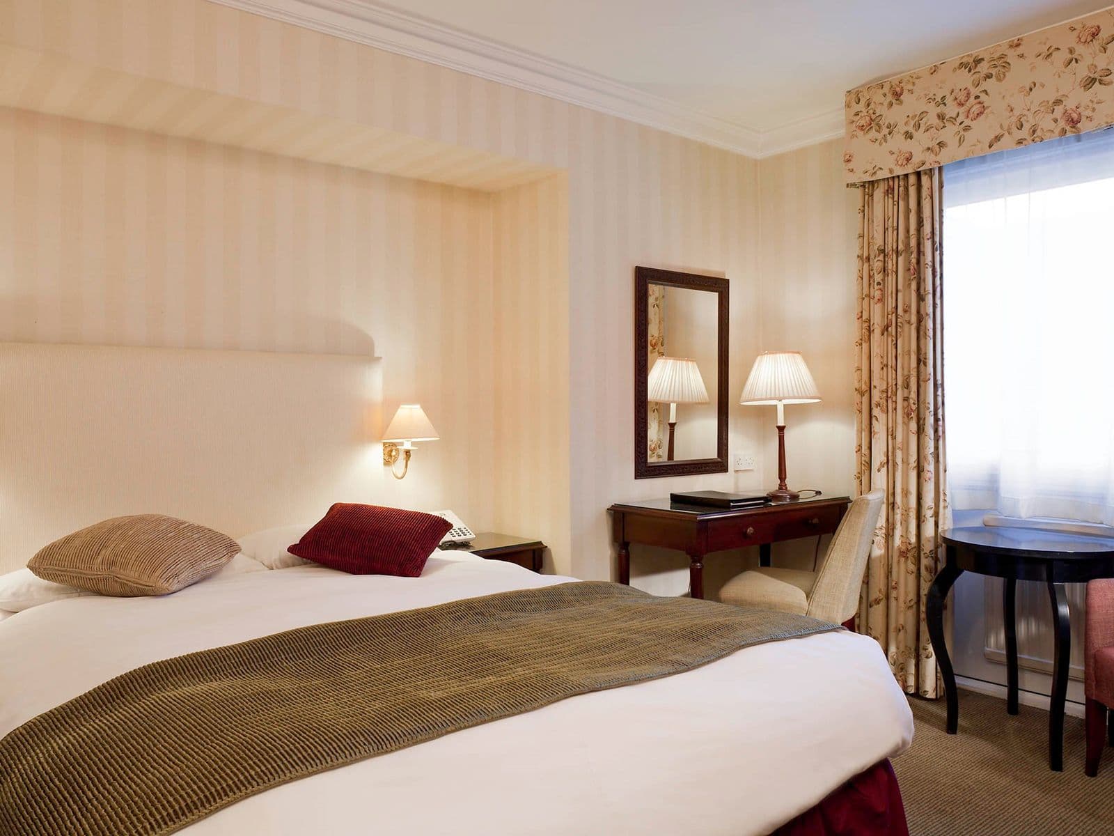 Mercure Banbury Whately Hall Hotel Mercure Banbury Whately Hall Hotel