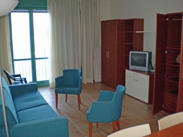 APARTMENT LAKE VIEW