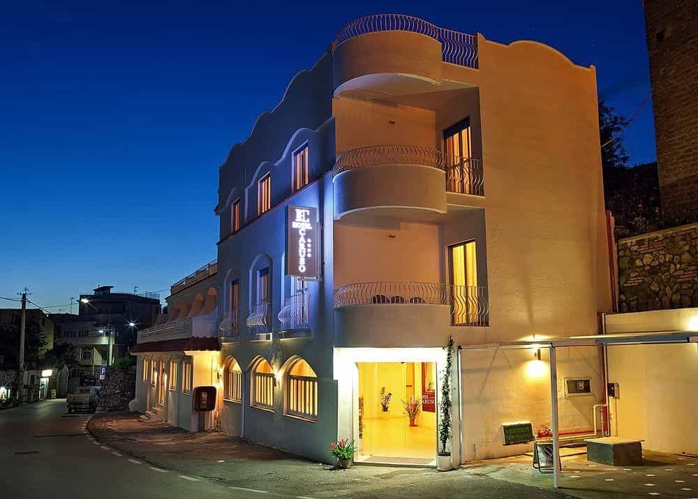 Hotel Caruso
