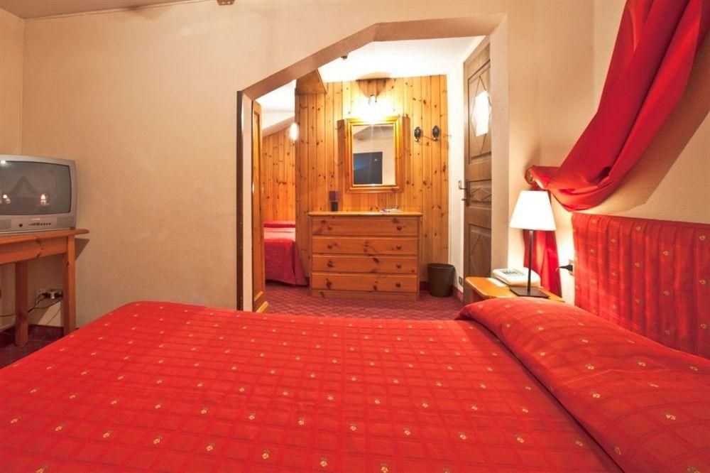 Hotel Courmayeur0