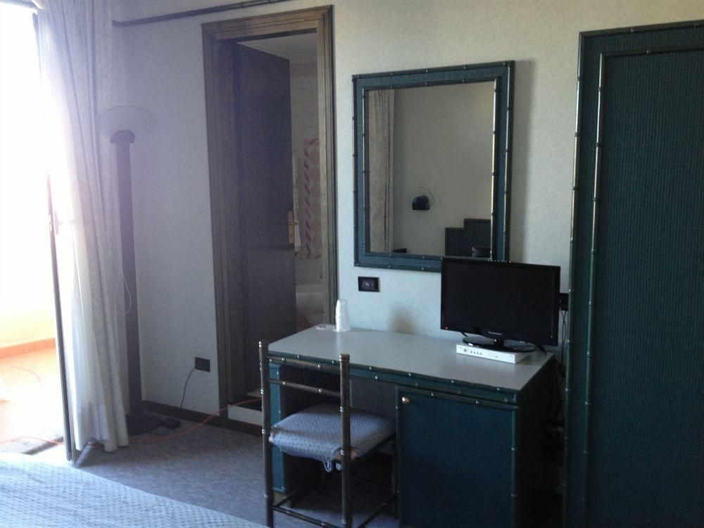 Hotel Alexander1
