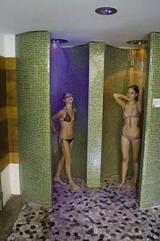 โรงแรมโลเวเร รีสอร์ท แอนด์ สปา (Hotel Lovere Resort and Spa)1
