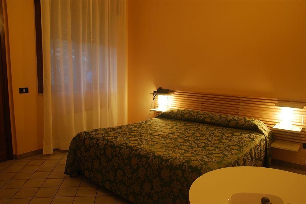 โรงแรมนูโอโววิเกวาโน (Nuovo Hotel Vigevano)3