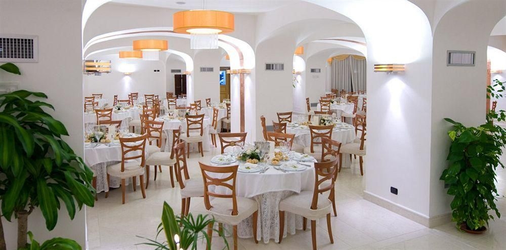 Hotel Baia degli Dei Beach Resort & Spa3