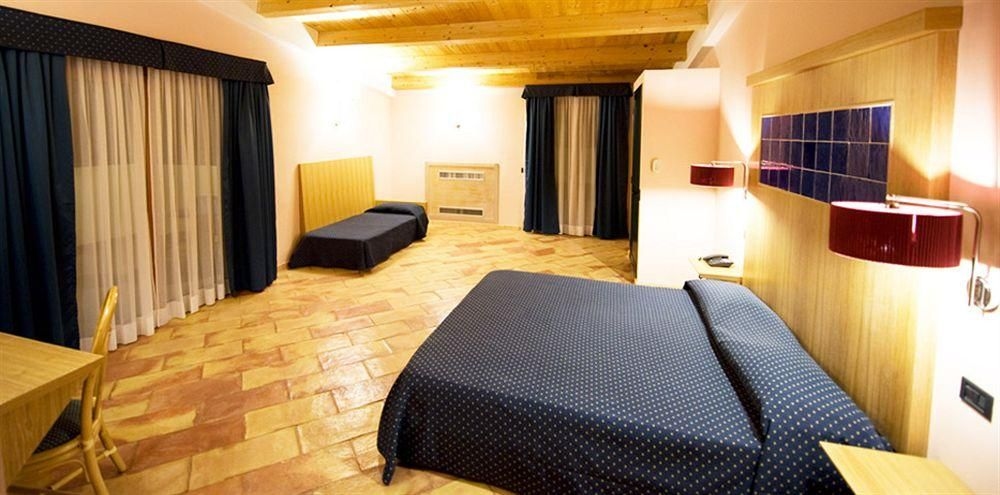 Hotel Baia degli Dei Beach Resort & Spa0