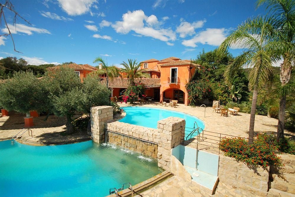 Galanias Hotel & Retreat2