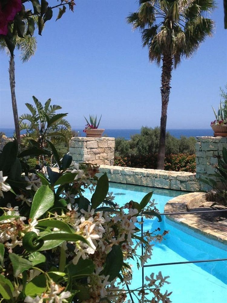 Galanias Hotel & Retreat0
