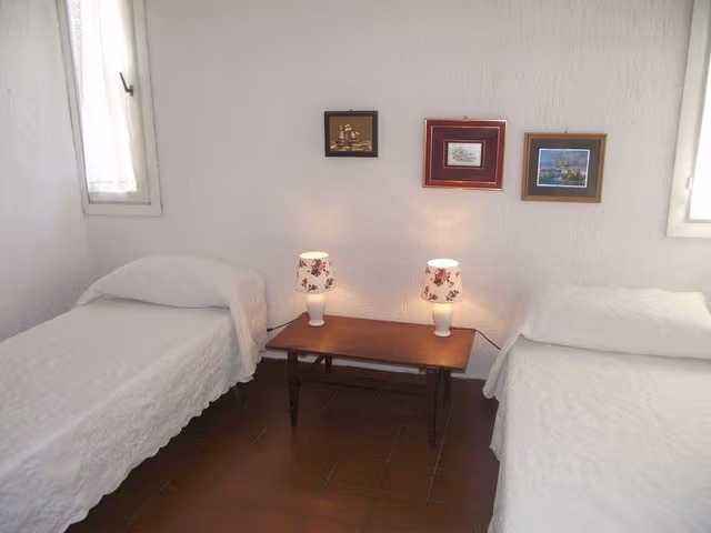 APARTMENT CAPACITY 6 TWO BEDROOMS