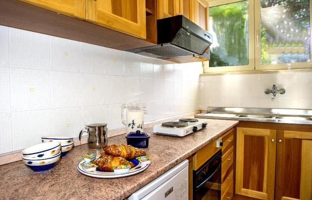 APARTMENT CAPACITY 5 TWO BEDROOMS