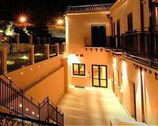 Cerri Hotel3