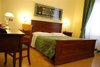 Hotel del Centro2