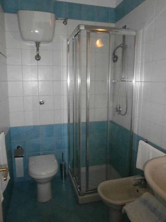 SINGLE STANDARD