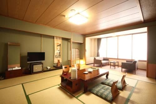 Japanese-Style Room