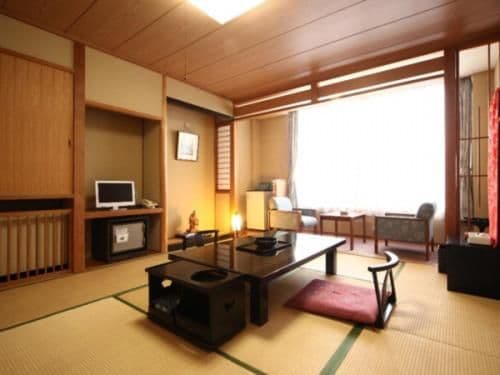 Japanese-Style Room