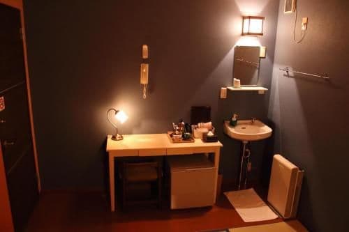Standard Single Room with Shared Bathroom