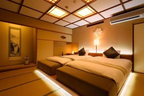 Corner Suite