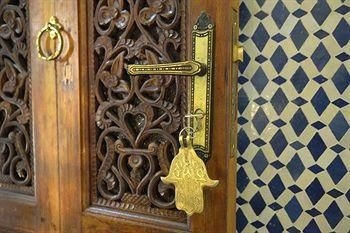 Riad Ghita0