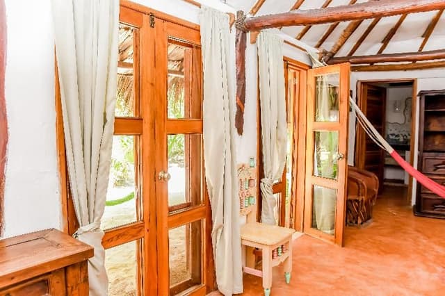 BUNGALOW TWO DOUBLE BEDS