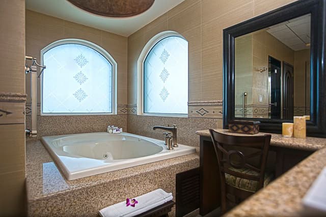 SUITE TWO BEDROOMS